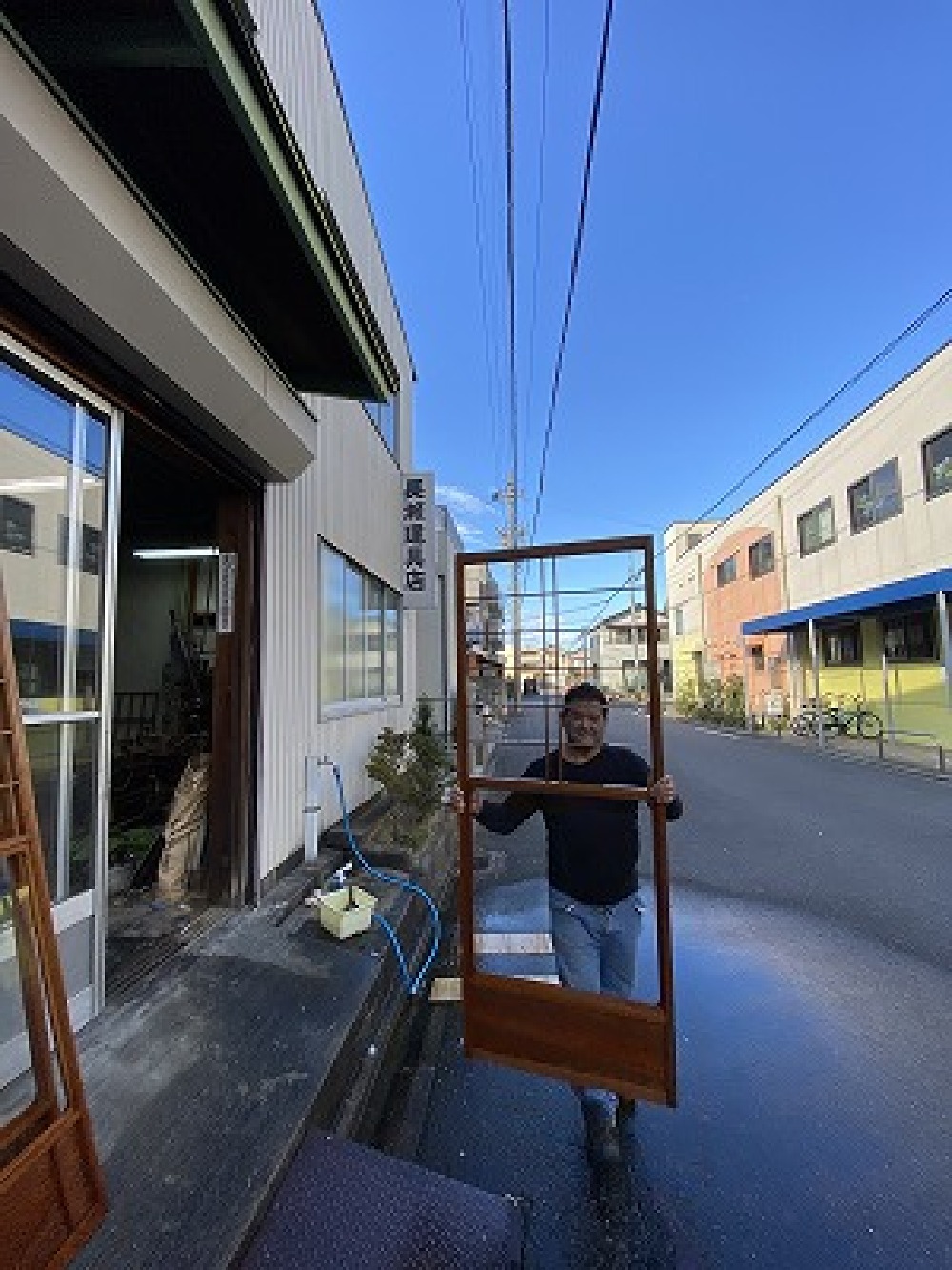 ナガセ建具店さんで既存の障子の張替えをお願いしています。綺麗に洗ってくれていますいつも丁寧な仕事をありがとうございます。