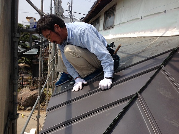 屋根　鈑金　屋根仕上げ　屋根張替え　屋根工事　古民家再生