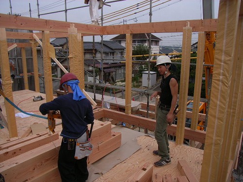 建舞日和・緑区新築現場から