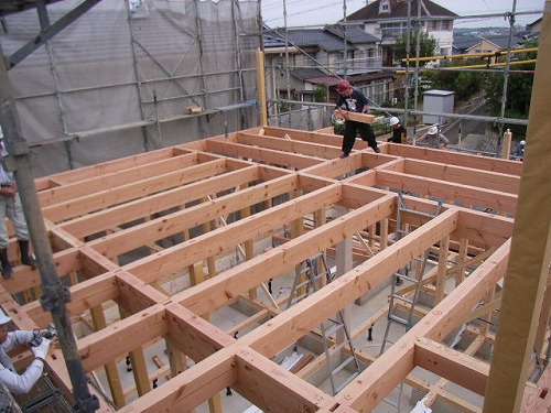 建舞日和・緑区新築現場から