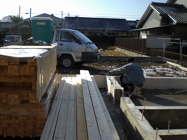 注文住宅　木の家　自然素材の家　愛知県一宮市Ｋ邸　土台伏せ