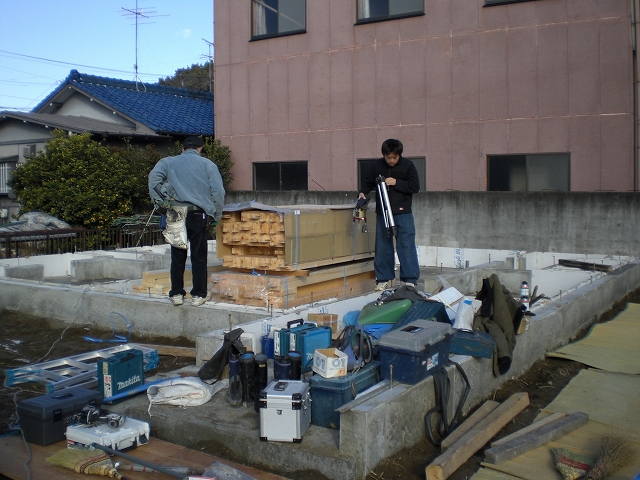 注文住宅　木の家　自然素材の家　愛知県一宮市Ｋ邸　土台伏せ