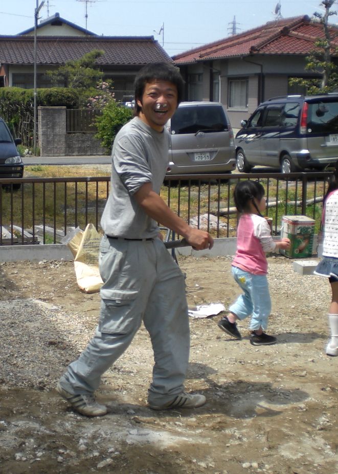 砂利入れ　無垢材を使った木の家、自然素材の家　注文住宅新築のK様邸　愛知県一宮市